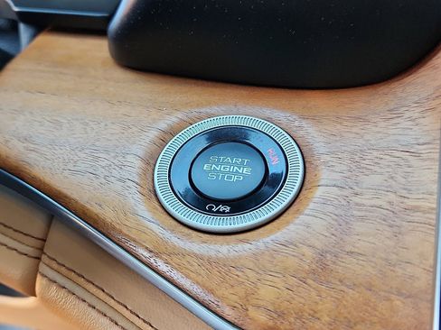 Used 2021 Jeep Grand Cherokee L Summit image 20