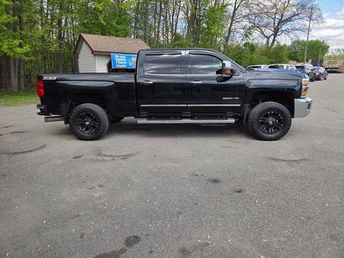Used 2017 Chevrolet Silverado 3500 LTZ w/ Duramax Plus Package AWD/4WD image 8
