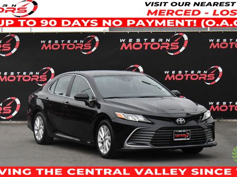 Used 2024 Toyota Camry LE image 1