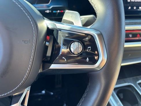 Used 2025 BMW 740i xDrive image 28