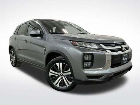 Used 2025 Mitsubishi Outlander Sport ES image 4