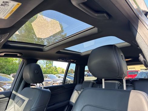 Used 2018 Mercedes-Benz GLS 450 4MATIC image 10