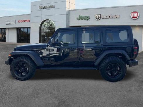 Used 2022 Jeep Wrangler Unlimited Sport AWD/4WD image 4