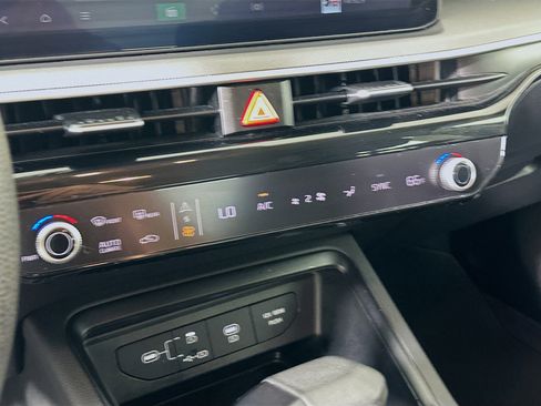 Used 2025 Kia K5 LXS image 24