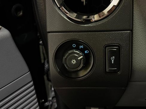 Used 2016 Ford F250 XLT w/ FX4 Off-Road Package image 26