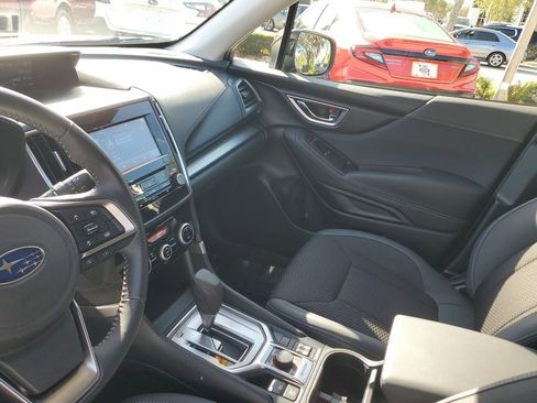 Used 2020 Subaru Forester Premium image 22