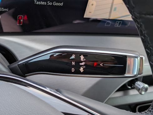 New 2027 Cadillac Vistiq Sport AWD/4WD image 21