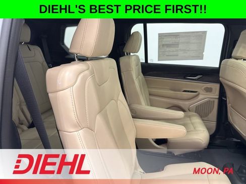 New 2026 Jeep Grand Cherokee L Limited AWD/4WD image 13