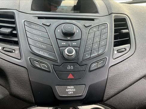 Used 2015 Ford Fiesta SE w/ Comfort Package FWD image 15