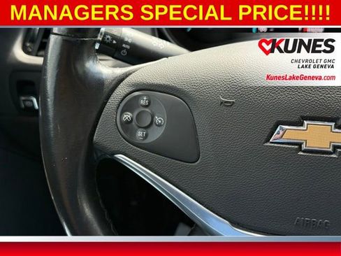 Used 2015 Chevrolet Impala LT w/ Convenience Package FWD image 36