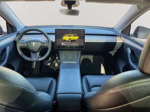 Used 2023 Tesla Model Y Long Range AWD/4WD image 27