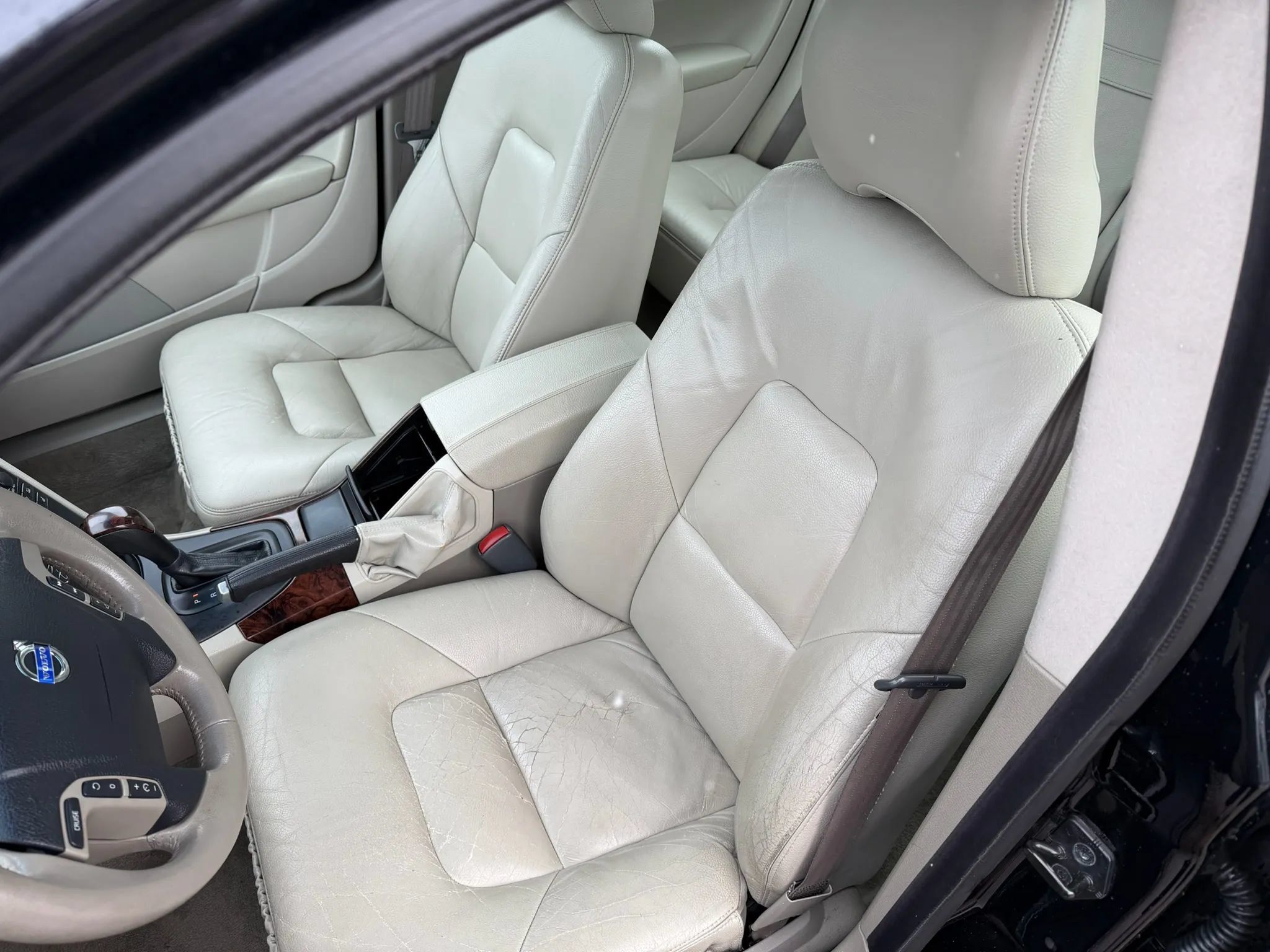 Used 2004 Volvo S80 2.5T AWD/4WD image 17