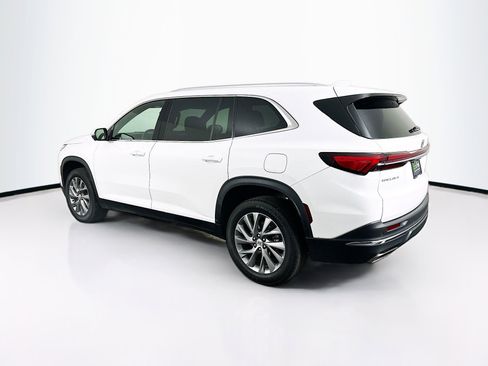 Used 2025 Buick Enclave Preferred FWD image 5
