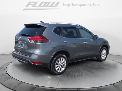 Used 2018 Nissan Rogue SV AWD/4WD image 9