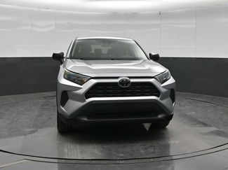 Used 2022 Toyota RAV4 LE FWD video 2