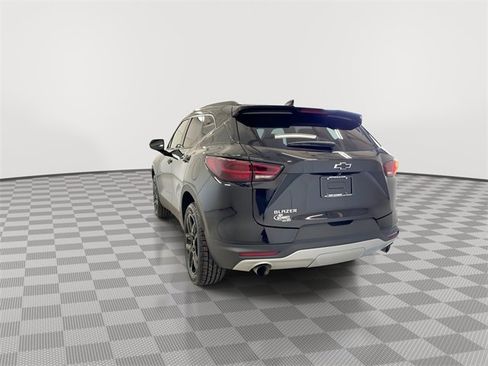 Certified 2024 Chevrolet Blazer LT w/ Convenience Package image 9