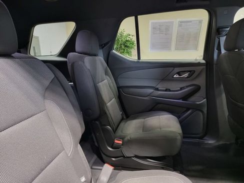 Certified 2023 Chevrolet Traverse LT FWD image 15