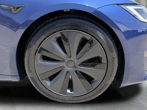 Used 2025 Tesla Model S AWD/4WD image 15