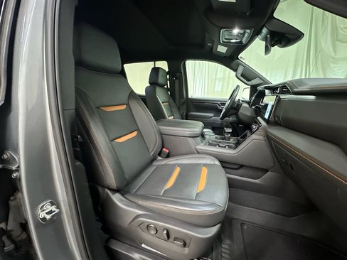 Used 2025 GMC Sierra 1500 AT4 AWD/4WD image 16