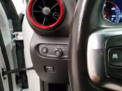 Used 2022 Chevrolet Blazer RS image 30