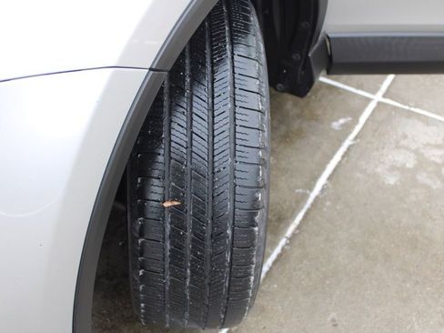 Used 2016 Toyota RAV4 XLE image 13