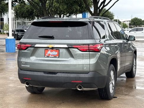 Certified 2023 Chevrolet Traverse LT FWD image 5