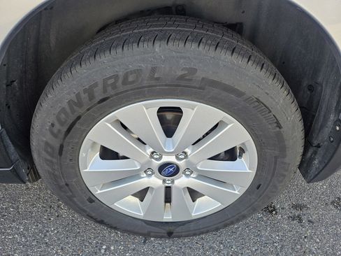 Used 2019 Subaru Outback 2.5i Premium w/ Popular Package #2 image 33