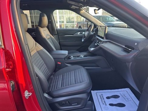 New 2026 Ford Explorer ST-Line image 8