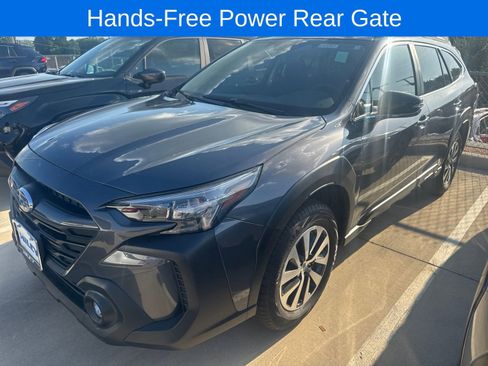 Used 2025 Subaru Outback Premium AWD/4WD image 5