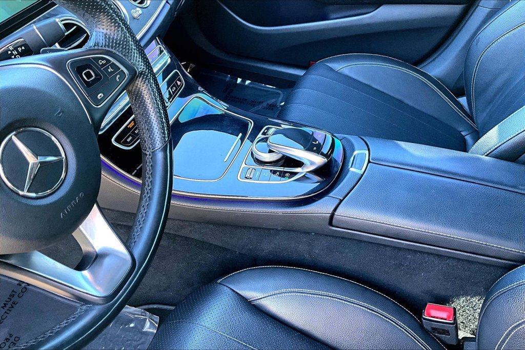 Used 2017 Mercedes-Benz E 300 4MATIC image 17