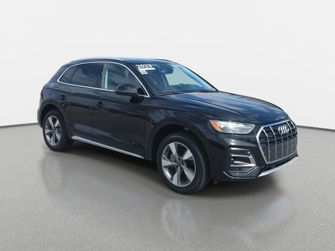 Certified 2023 Audi Q5 2.0T Premium w/ Convenience Package image 3