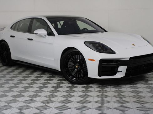 Certified 2026 Porsche Panamera GTS AWD/4WD image 9