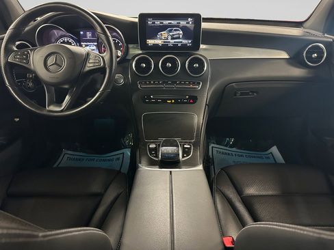 Used 2019 Mercedes-Benz GLC 300 4MATIC w/ Multimedia Package image 17