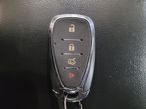 Used 2023 Chevrolet Malibu LS FWD image 32