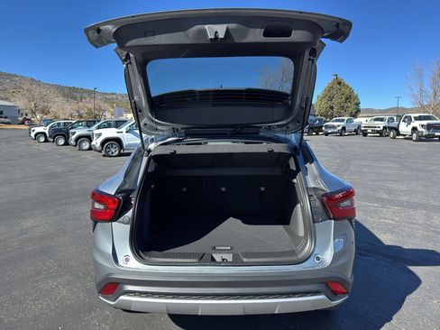 New 2026 Chevrolet Trax LT w/ LT Convenience Package image 10