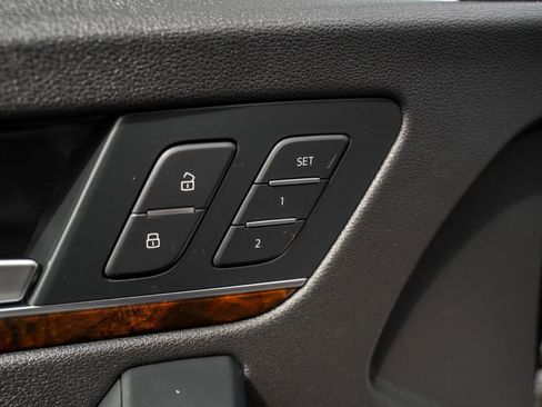 Used 2018 Audi Q5 2.0T Premium Plus w/ Premium Plus Package image 18