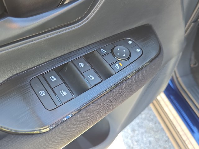 New 2027 Nissan Kicks S FWD image 19