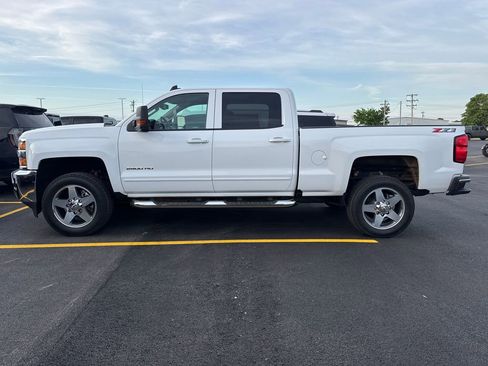 Used 2018 Chevrolet Silverado 2500 LT w/ All Star Edition image 2