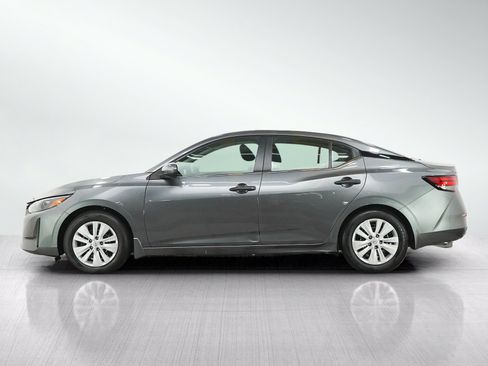 Used 2025 Nissan Sentra S FWD image 2