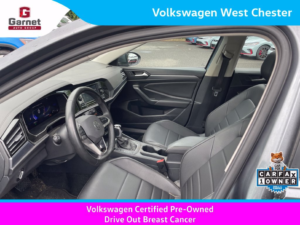 Certified 2024 Volkswagen Jetta SE w/ Panoramic Sunroof Package FWD image 10