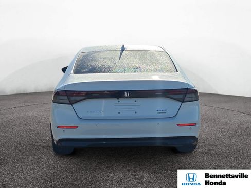 Used 2024 Honda Accord Touring image 4