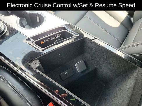 Used 2024 Cadillac Lyriq Tech w/ Driver Assist Package AWD/4WD image 44