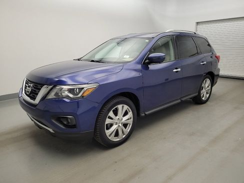 Used 2019 Nissan Pathfinder SL w/ SL Premium Package AWD/4WD image 2