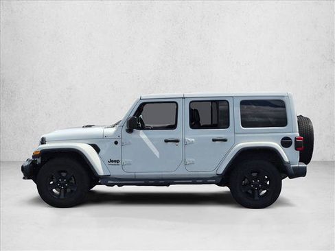 Used 2021 Jeep Wrangler Unlimited Sahara AWD/4WD image 8