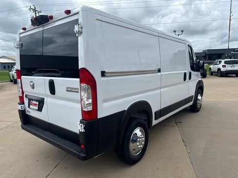 Used 2023 RAM ProMaster 2500 image 5