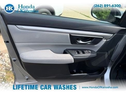 Used 2020 Honda CR-V LX image 7