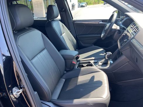 Certified 2024 Volkswagen Tiguan SE R-Line AWD/4WD image 23