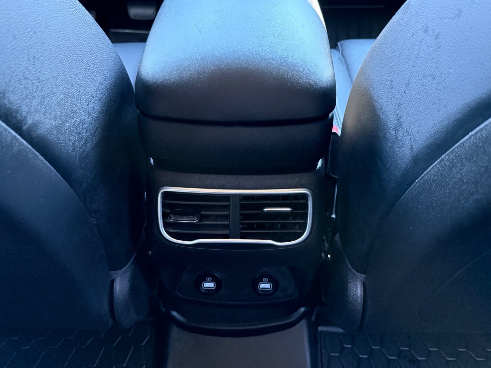 Used 2023 Hyundai Santa Fe SEL w/ Premium Package AWD/4WD image 14