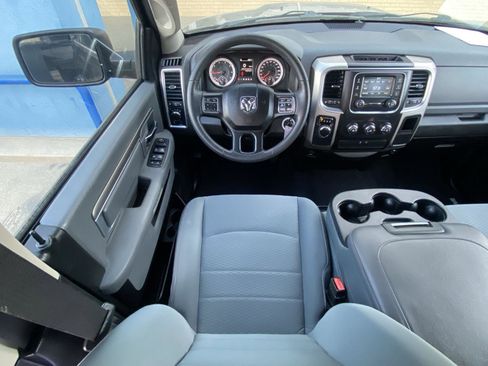 Used 2019 RAM 1500 Classic SLT image 11