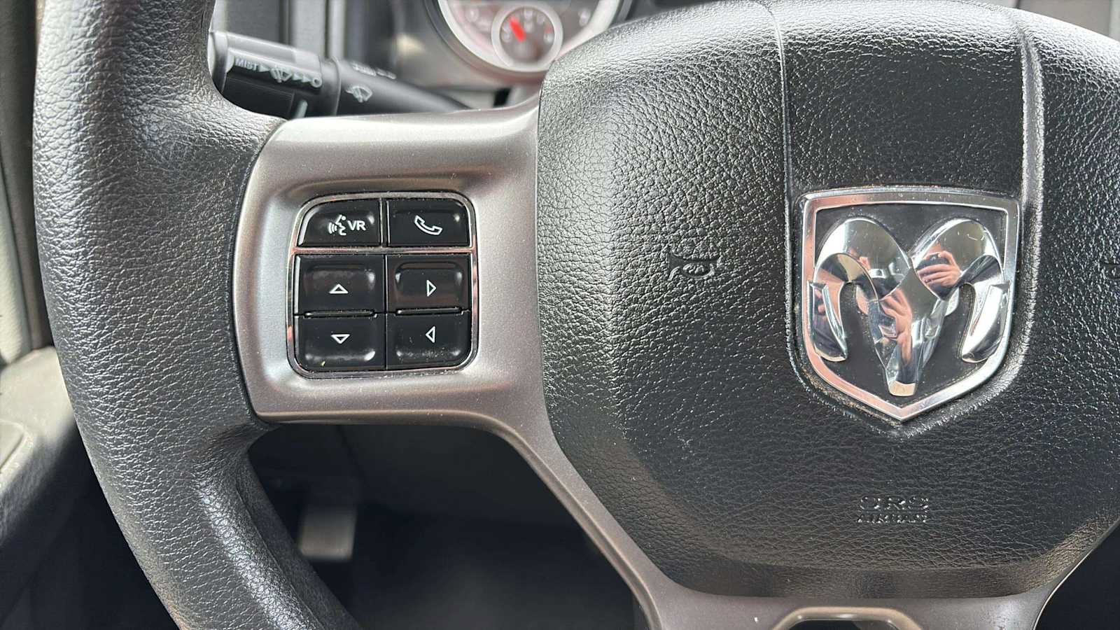 Used 2024 RAM 1500 Classic SLT AWD/4WD image 12